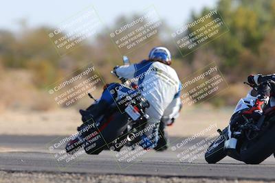 media/Dec-18-2022-SoCal Trackdays (Sun) [[8099a50955]]/Turn 7 Backside (1125am)/